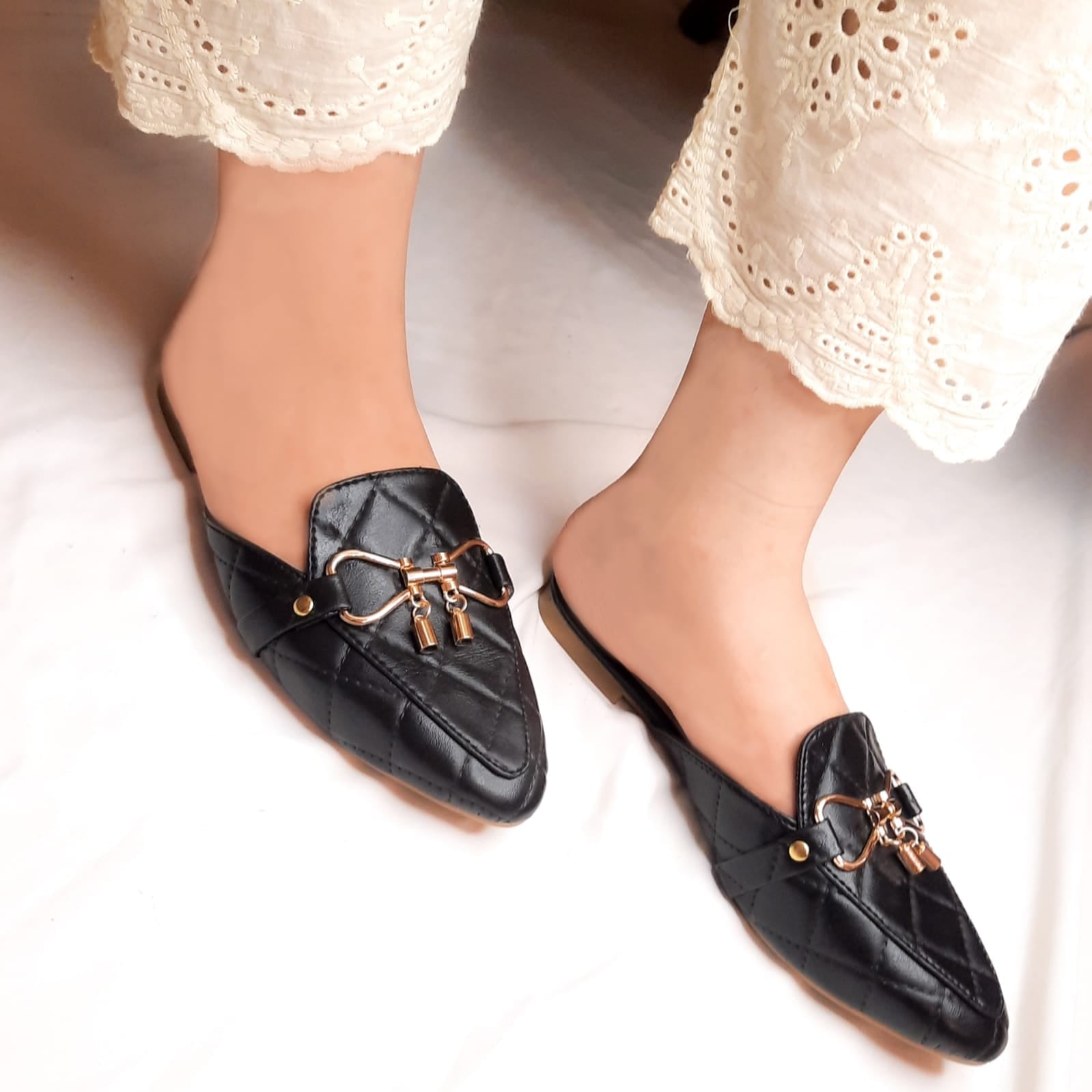 BLACK- ANM SOFT MULES