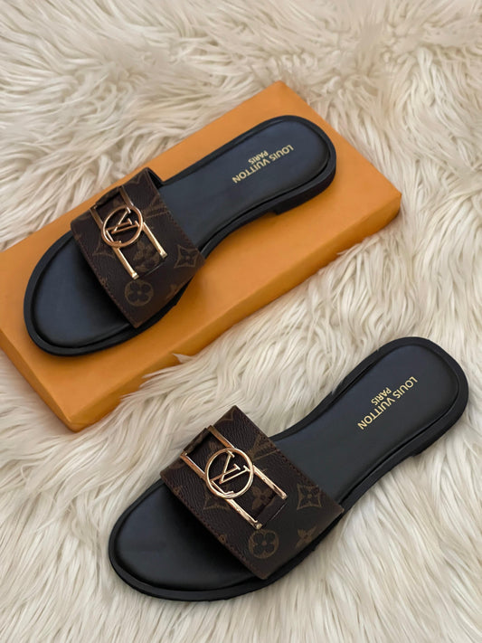 LV FLATS