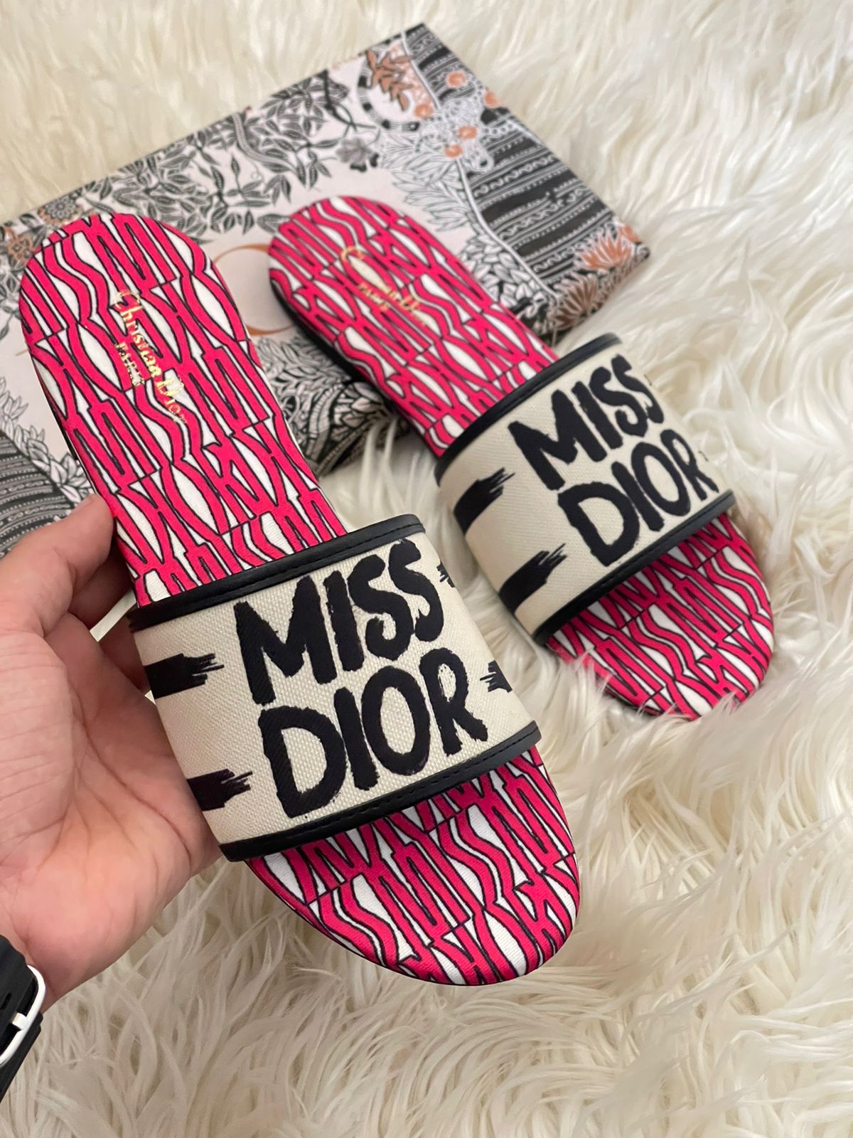 Miss Dior Flats