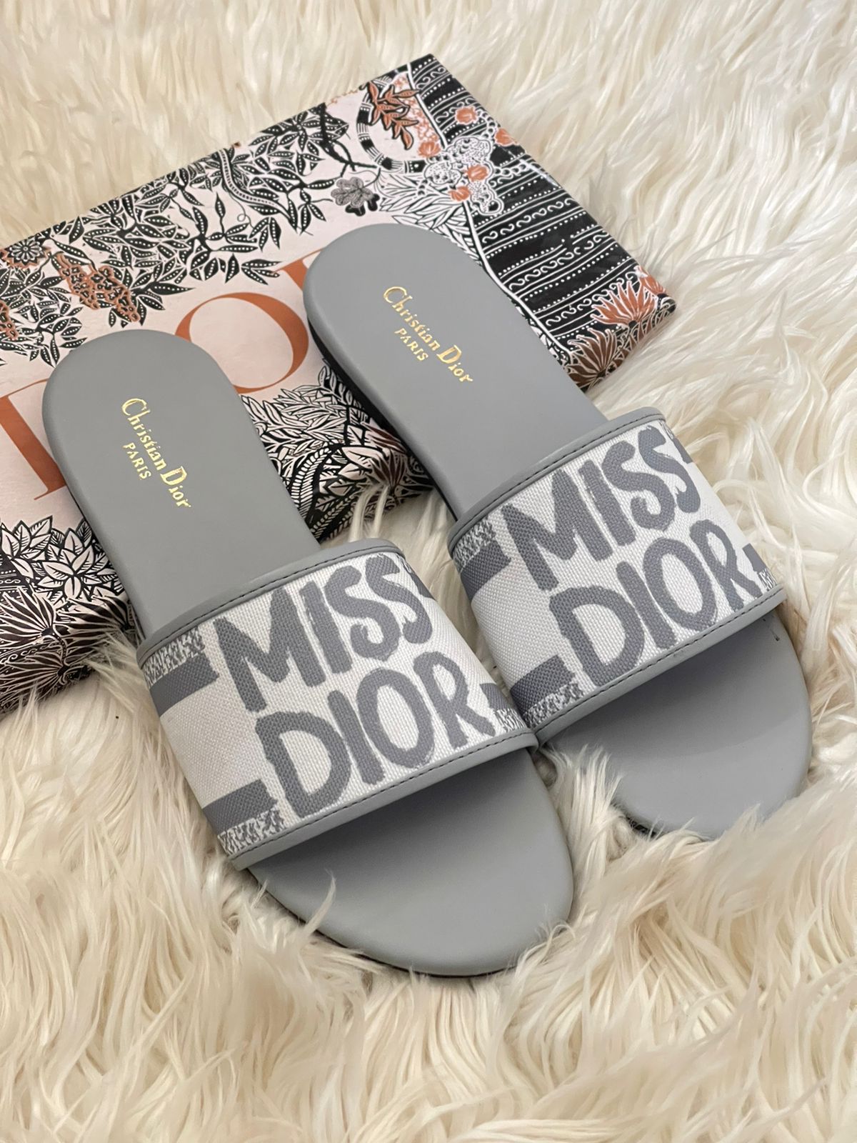 Miss Dior Flats