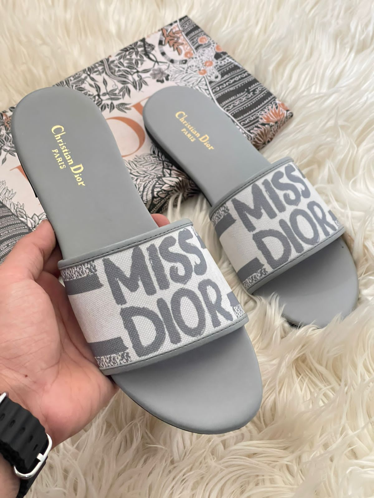 Miss Dior Flats