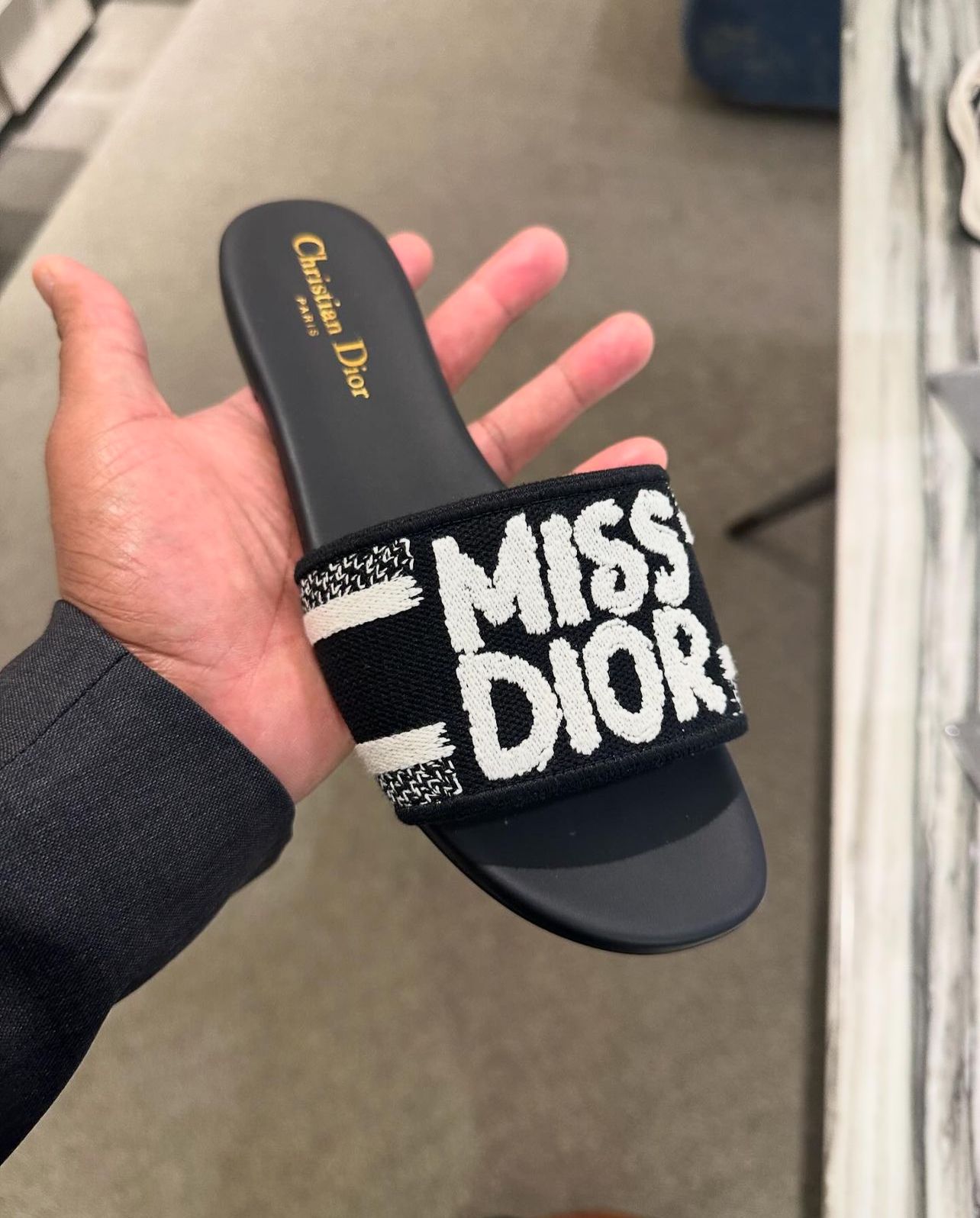 Miss Dior Flats