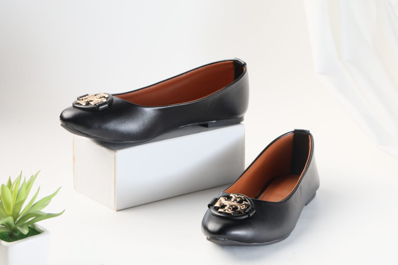 TORY BURCH CASUAL PUMPS