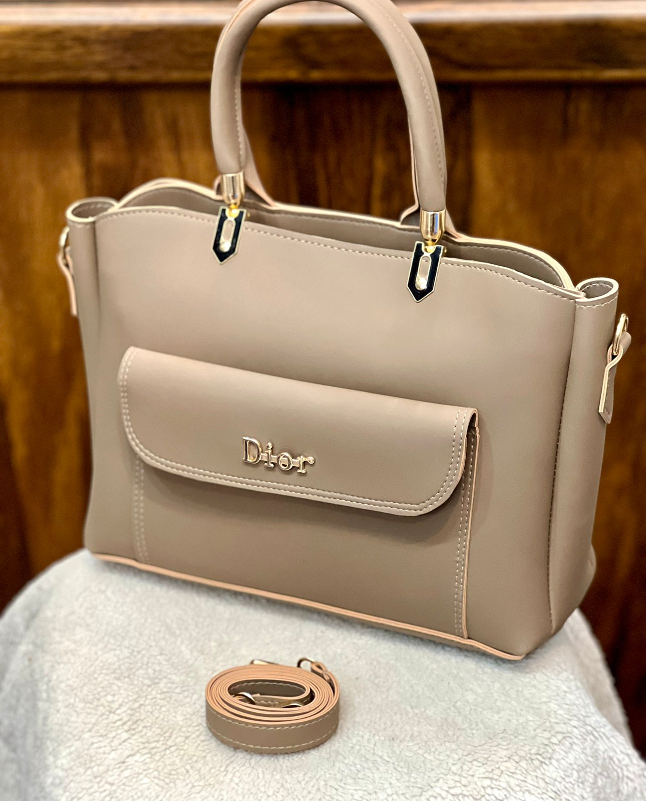 D. women handbag