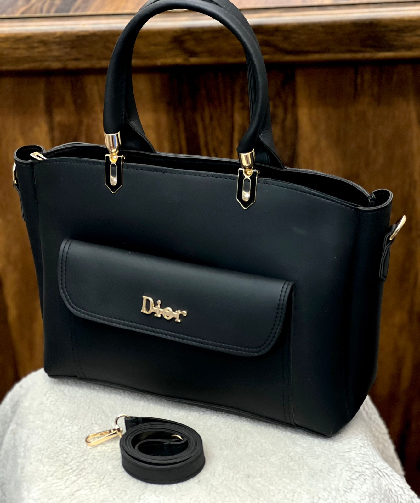 D. women handbag